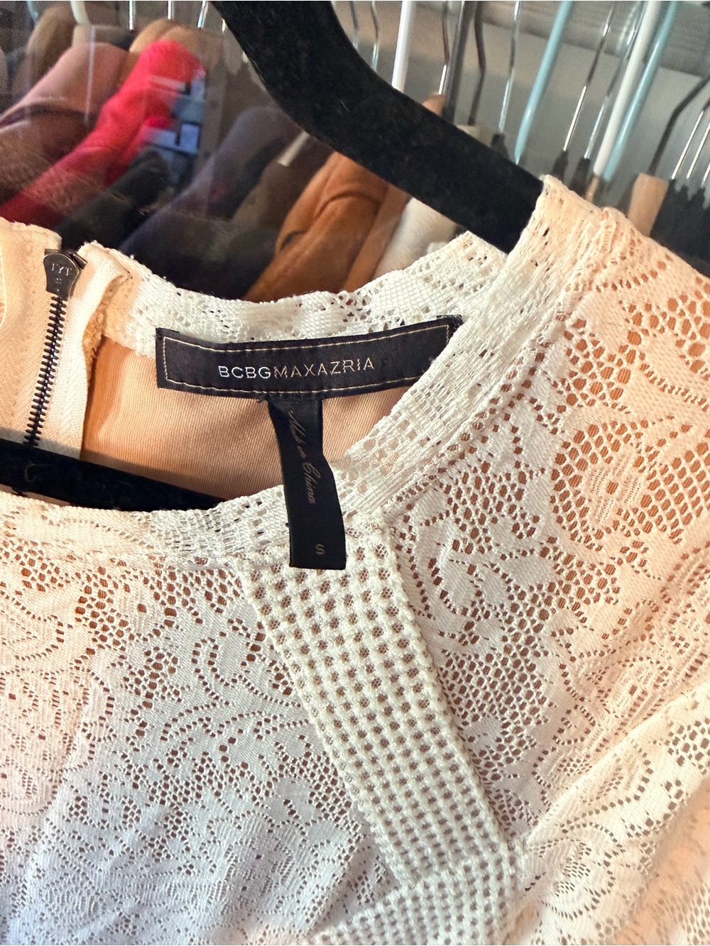 BCBG Max Azria Baylie Paisley
Lace Dress - Picture 5 of 5